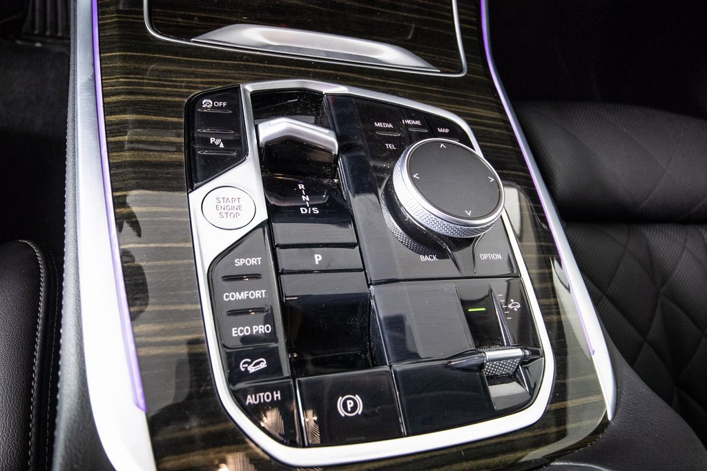 Used 2024 BMW X7 xDrive40i image 28