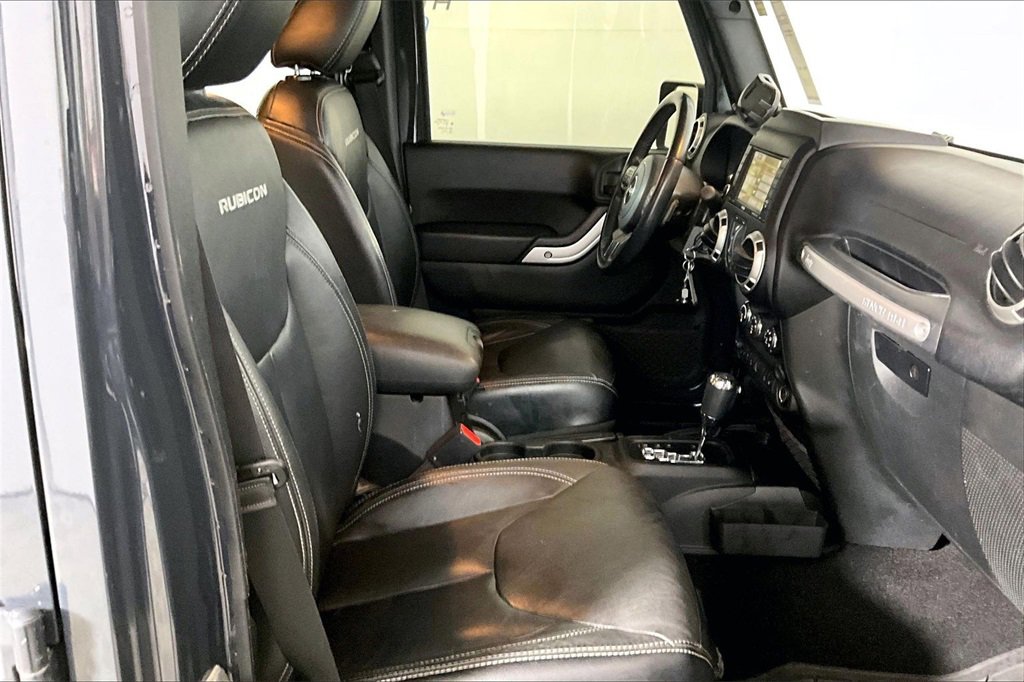 Used 2016 Jeep Wrangler Unlimited Rubicon w/ Dual Top Group image 6