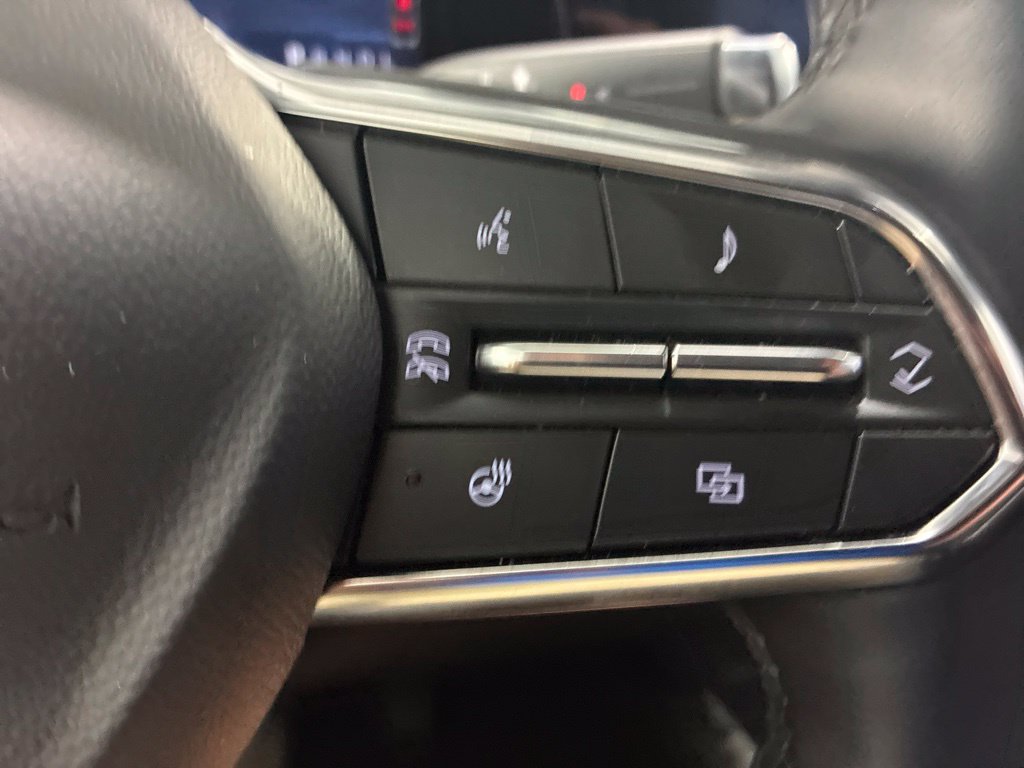 Used 2026 Chevrolet Equinox LT AWD/4WD image 21