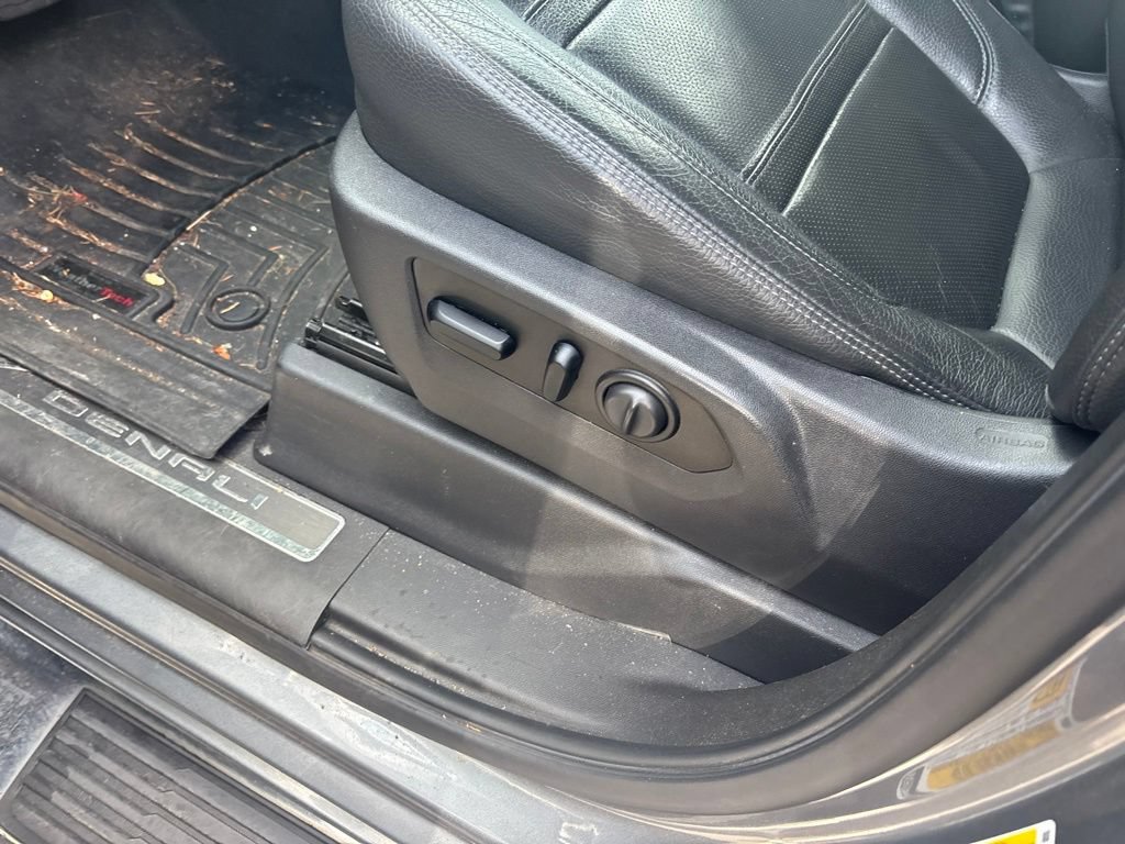 Used 2021 GMC Sierra 1500 Denali AWD/4WD image 12