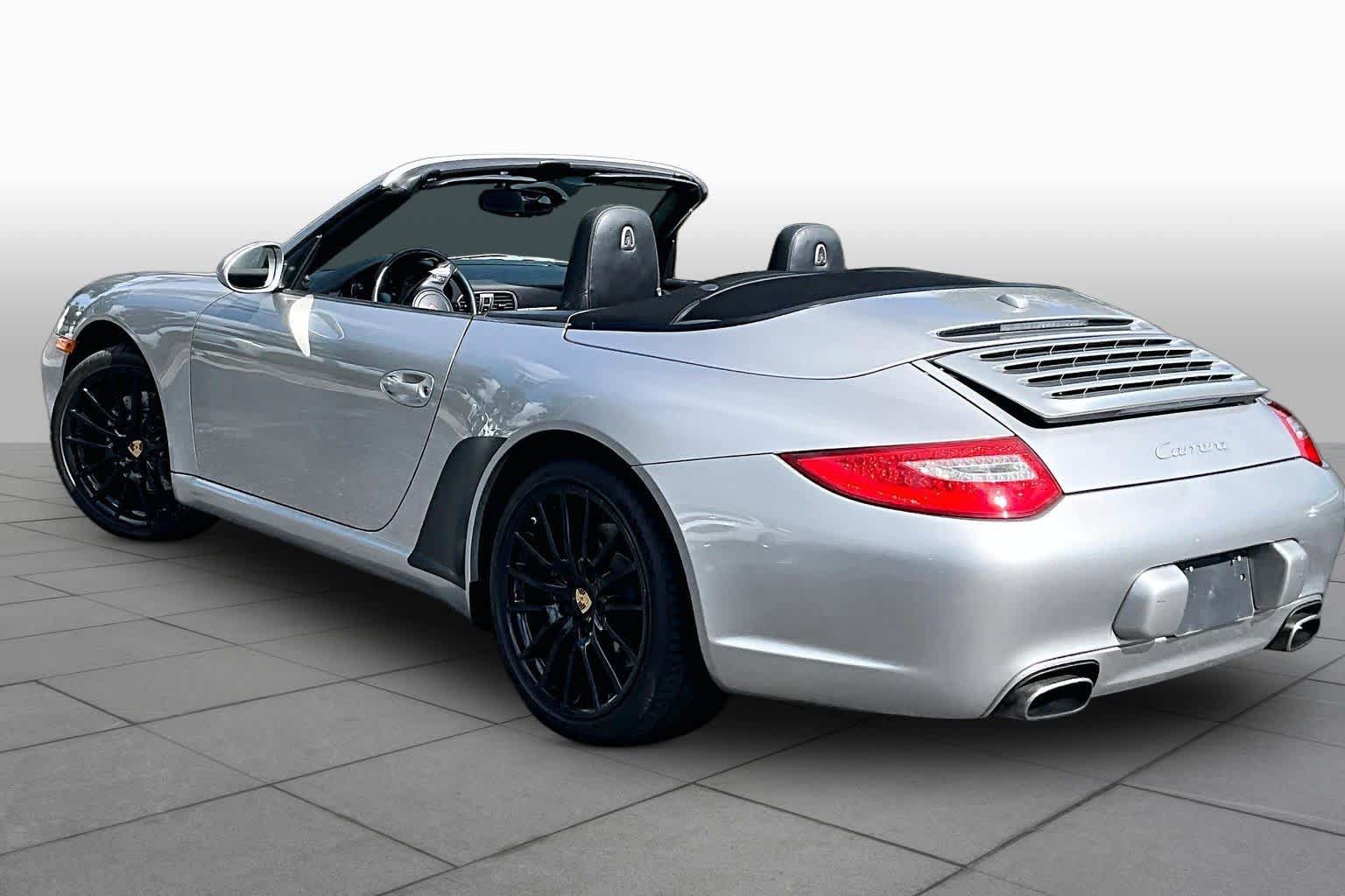 Used 2011 Porsche 911 Carrera RWD image 10