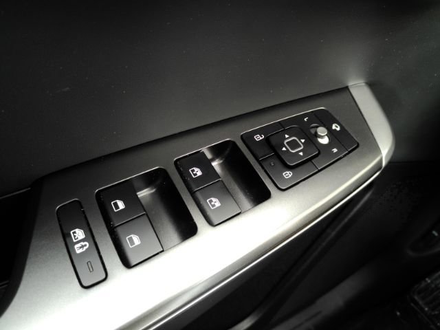 Used 2024 Kia EV6 Light RWD image 33