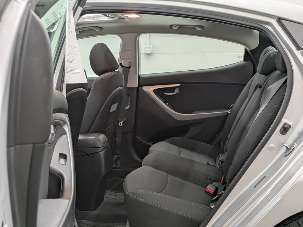 Used 2016 Hyundai Elantra Value Edition FWD image 28