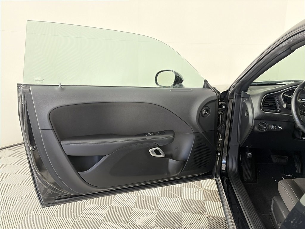 Used 2022 Dodge Challenger GT w/ Blacktop Package image 10