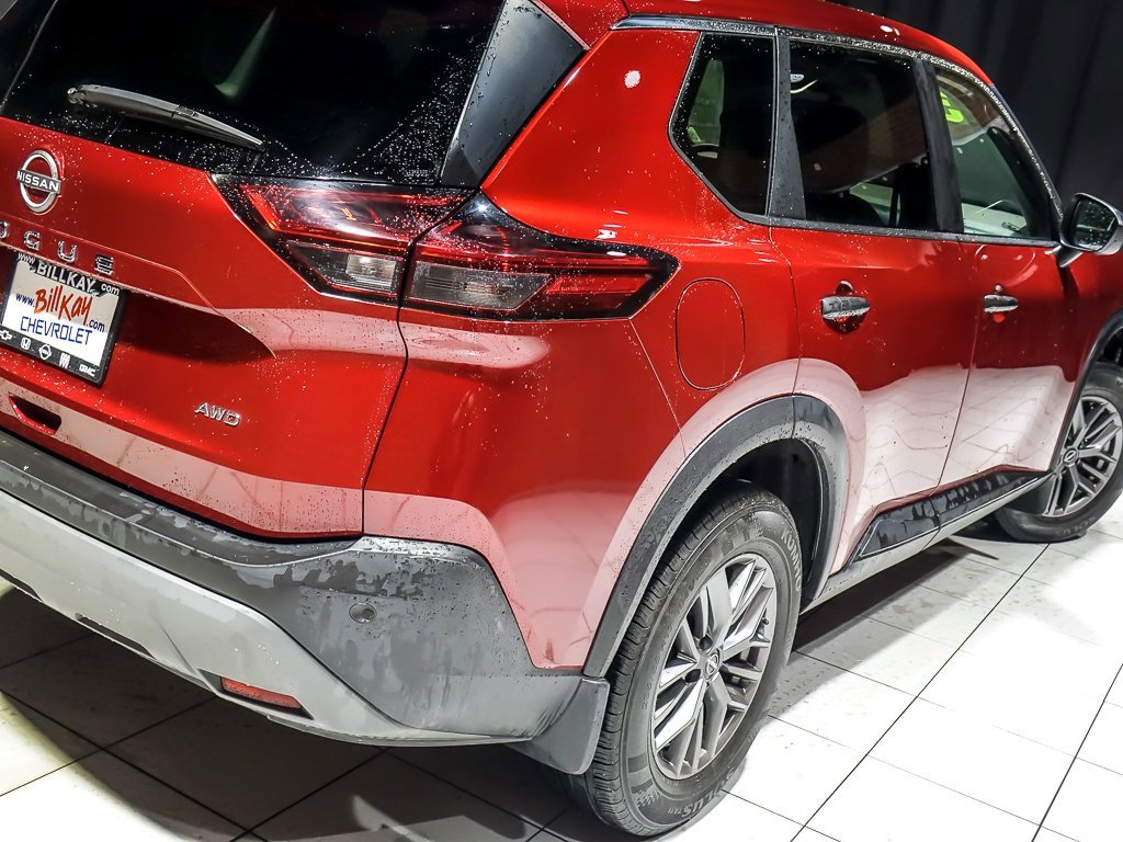 Used 2023 Nissan Rogue S image 10