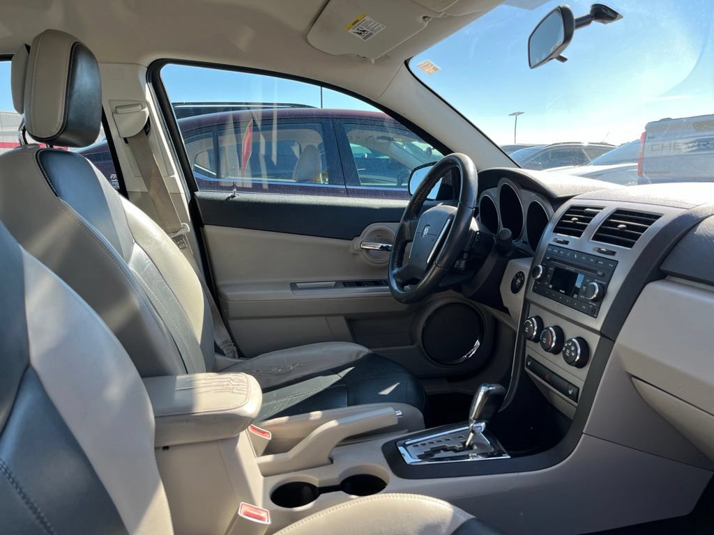 Used 2010 Dodge Avenger R/T FWD image 2
