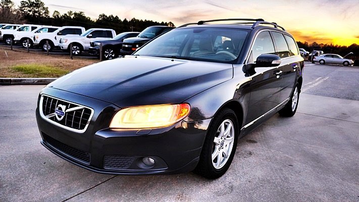 Used 2010 Volvo V70 image 5