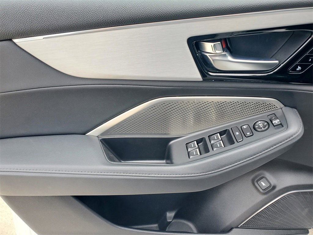 Used 2023 Acura MDX FWD image 20