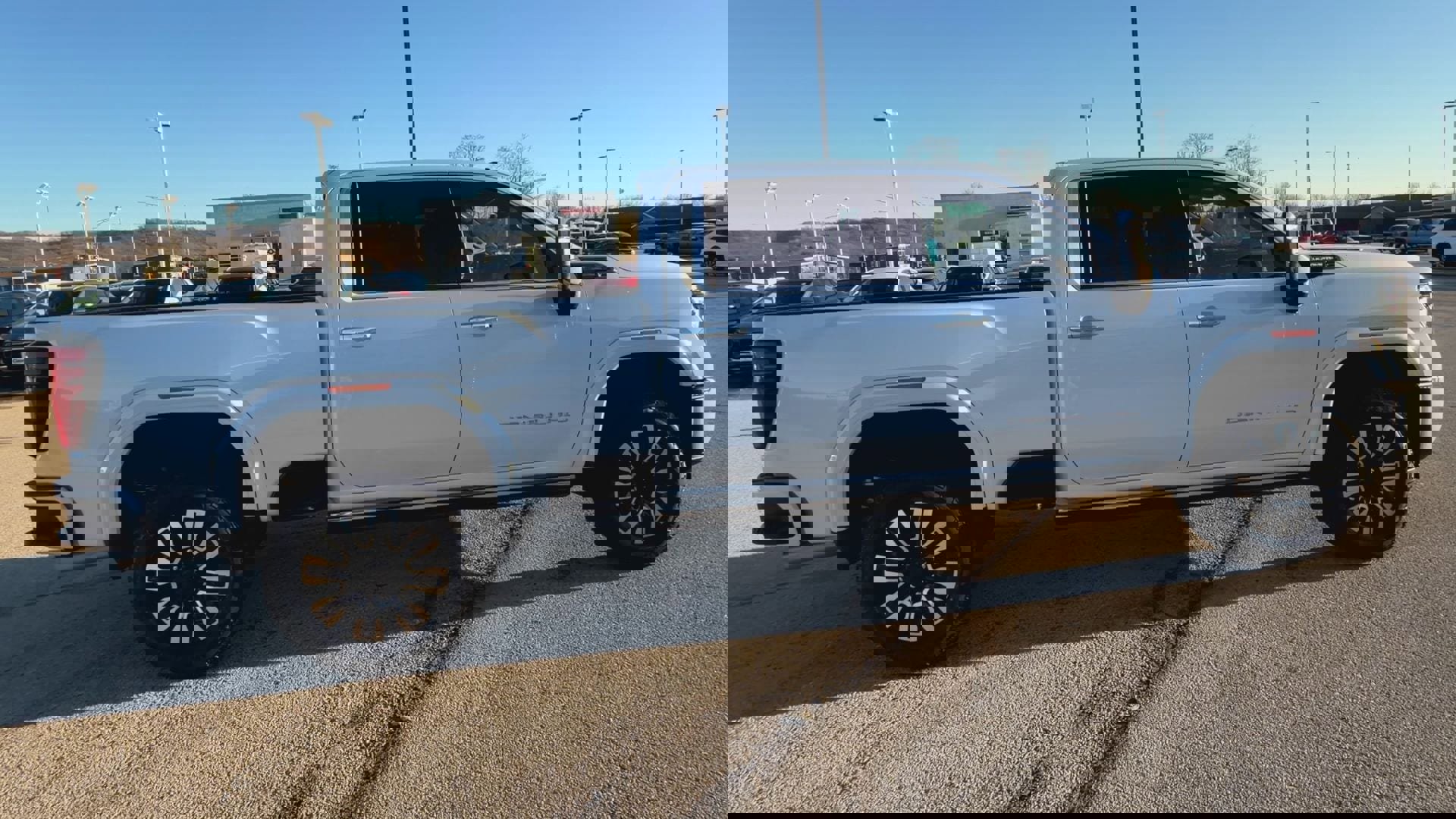 New 2026 GMC Sierra 3500 Denali Ultimate image 9