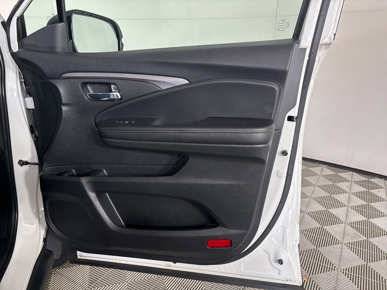 Used 2023 Honda Ridgeline Sport image 24