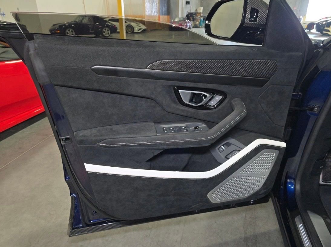 Used 2024 Lamborghini Urus Performante image 87