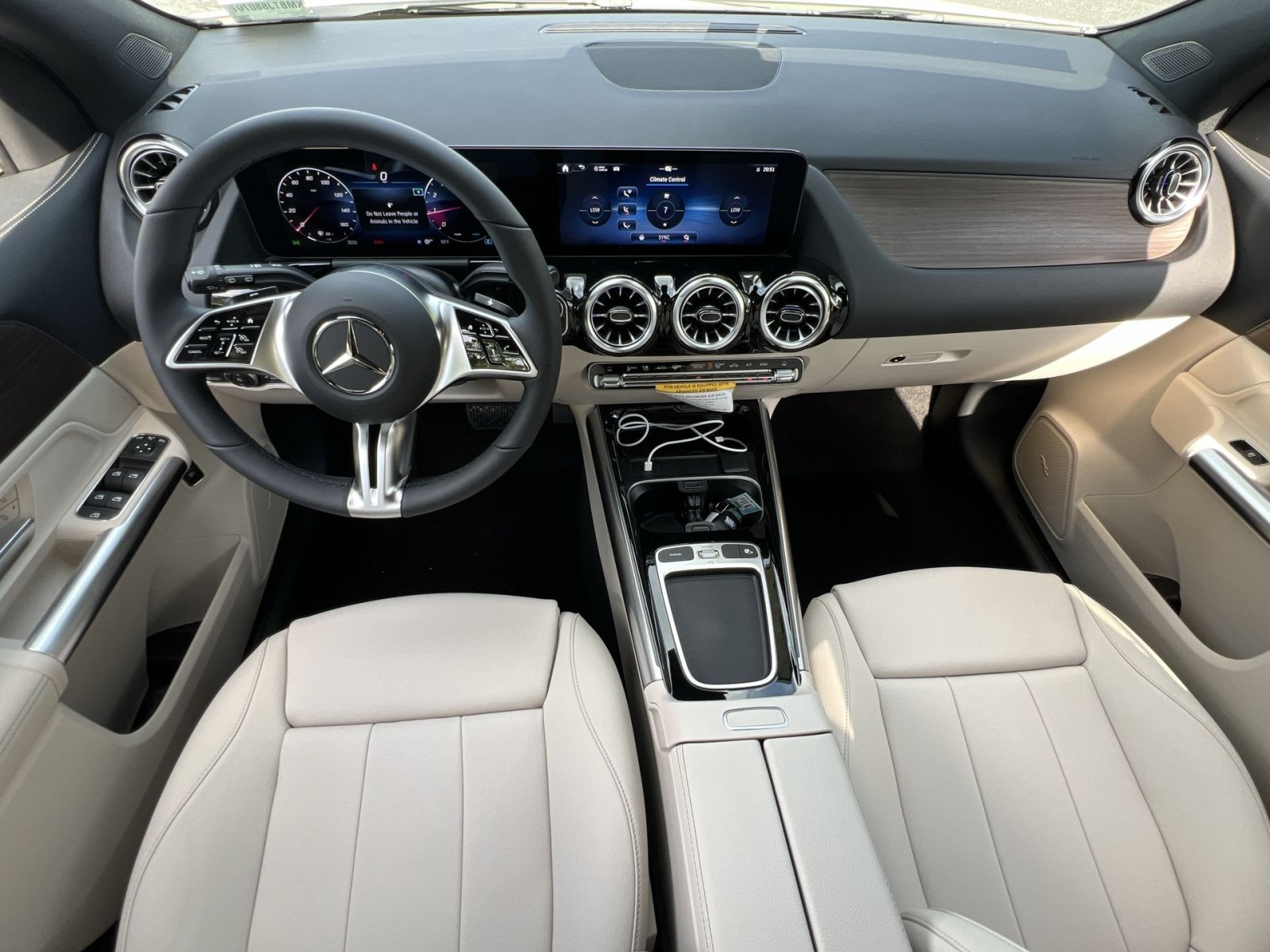 New 2026 Mercedes-Benz GLA 250 4MATIC image 13