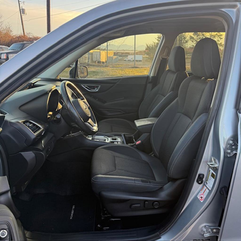 Used 2020 Subaru Forester Premium AWD/4WD image 10