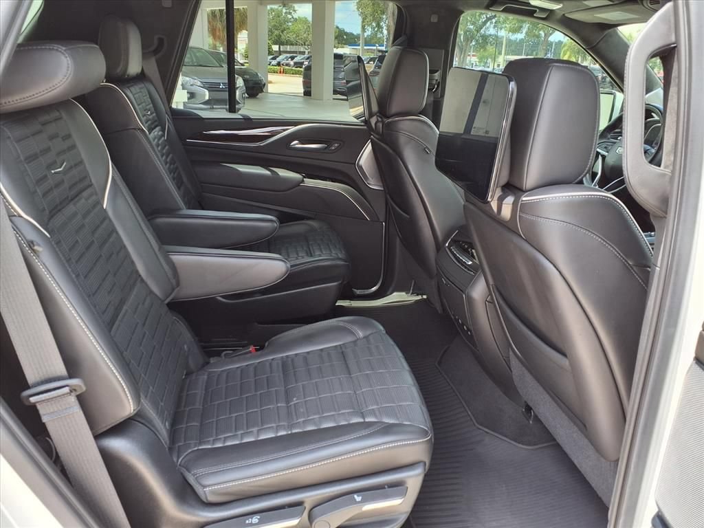 Certified 2021 Cadillac Escalade Sport Platinum AWD/4WD image 10