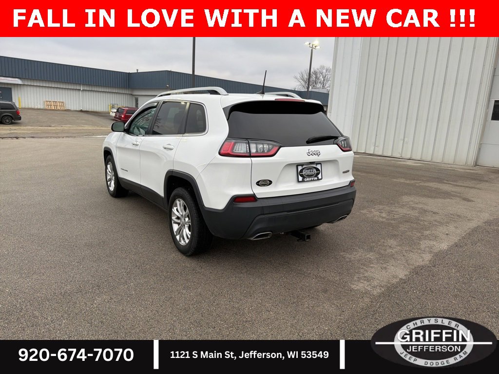 Used 2019 Jeep Cherokee Latitude w/ Cold Weather Group image 9