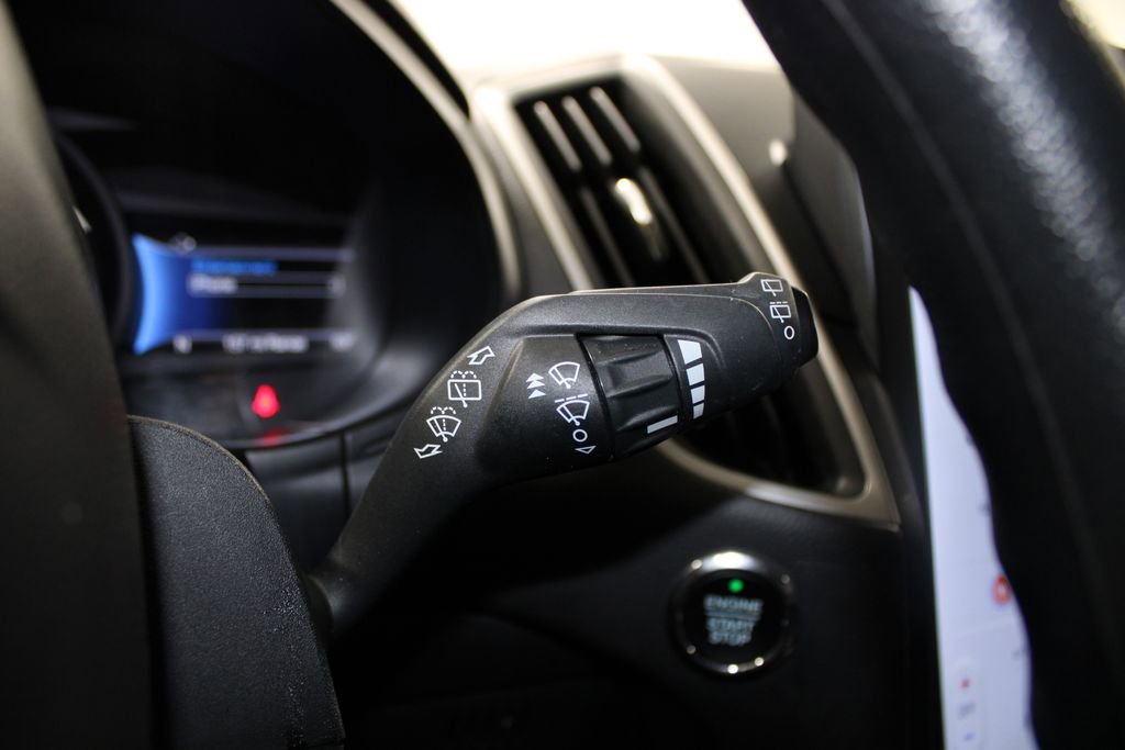 Used 2022 Ford Edge SE w/ Black Appearance Package image 36