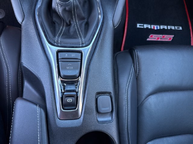 Used 2019 Chevrolet Camaro SS RWD image 20