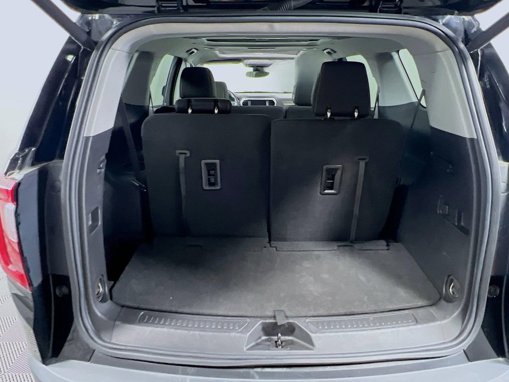 Used 2023 GMC Acadia SLE w/ Elevation Edition image 26