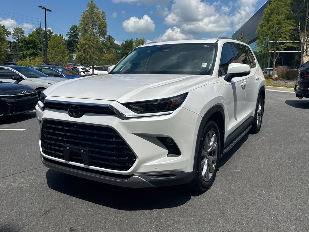 Used 2024 Toyota Grand Highlander AWD Hybrid image 3