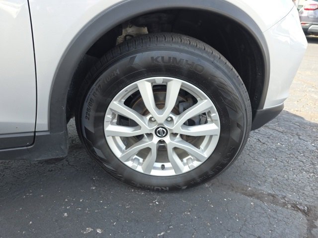 Used 2019 Nissan Rogue SV image 57