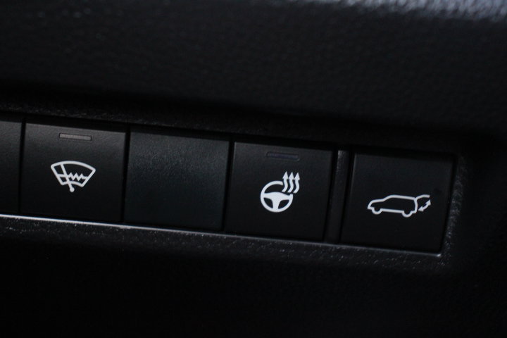 Used 2019 Toyota RAV4 XSE AWD/4WD image 28