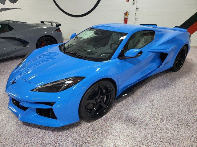 New 2025 Chevrolet Corvette E-Ray w/ ZER Performance Package AWD/4WD image 9