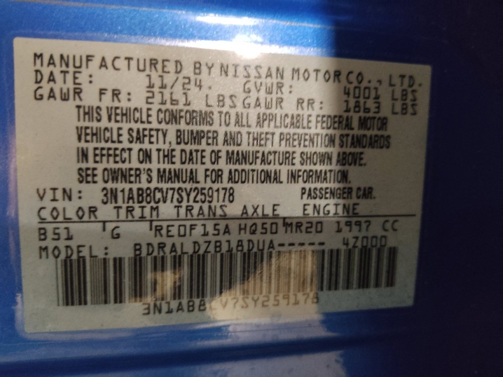 Used 2025 Nissan Sentra SV FWD image 33