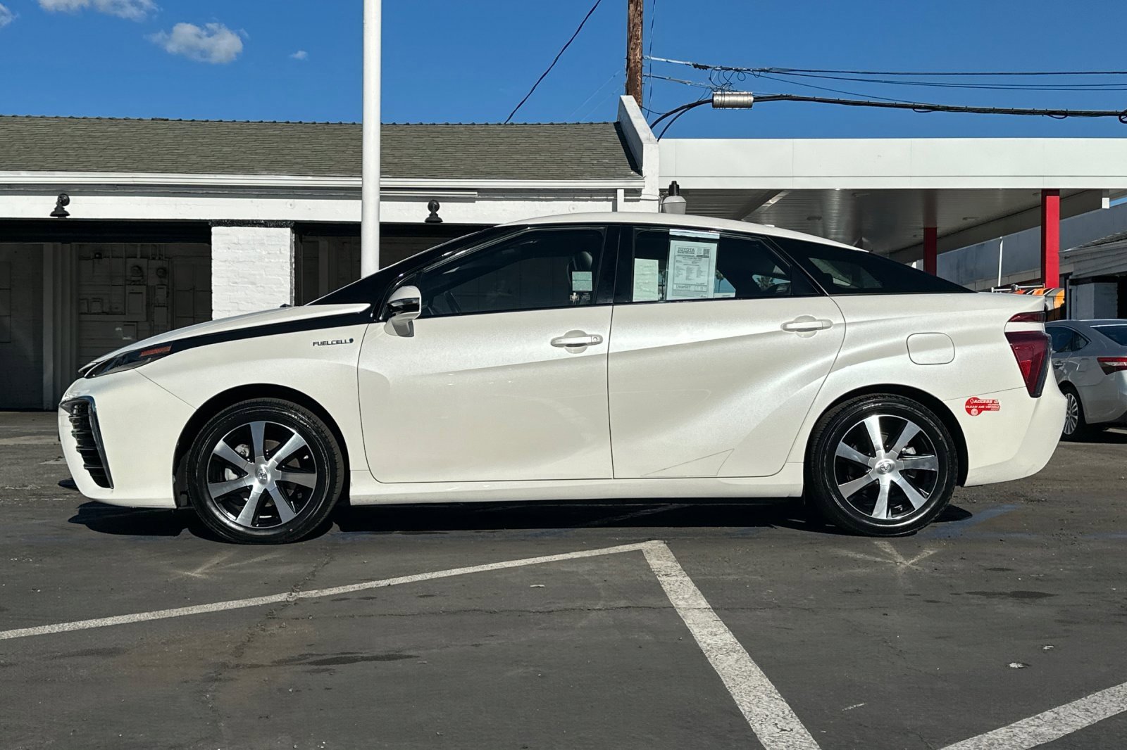 Used 2018 Toyota Mirai image 7