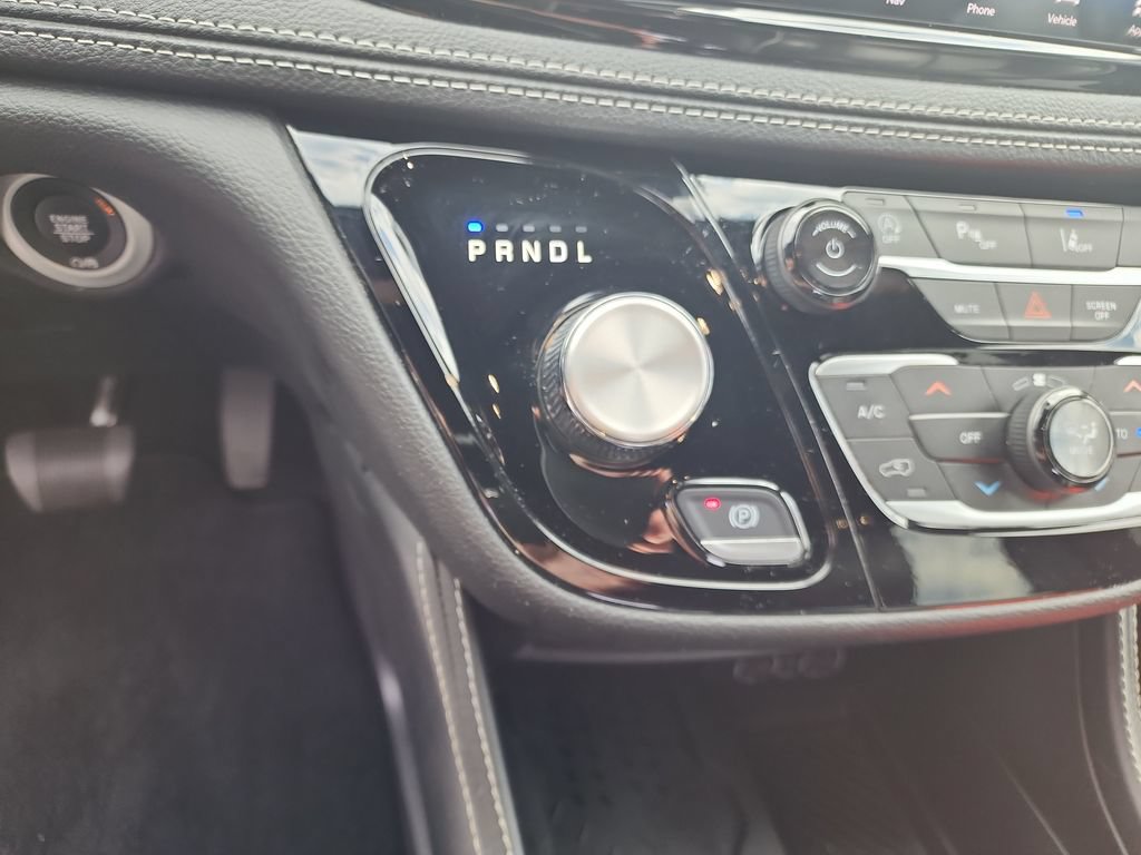 Used 2025 Chrysler Pacifica Limited FWD image 27