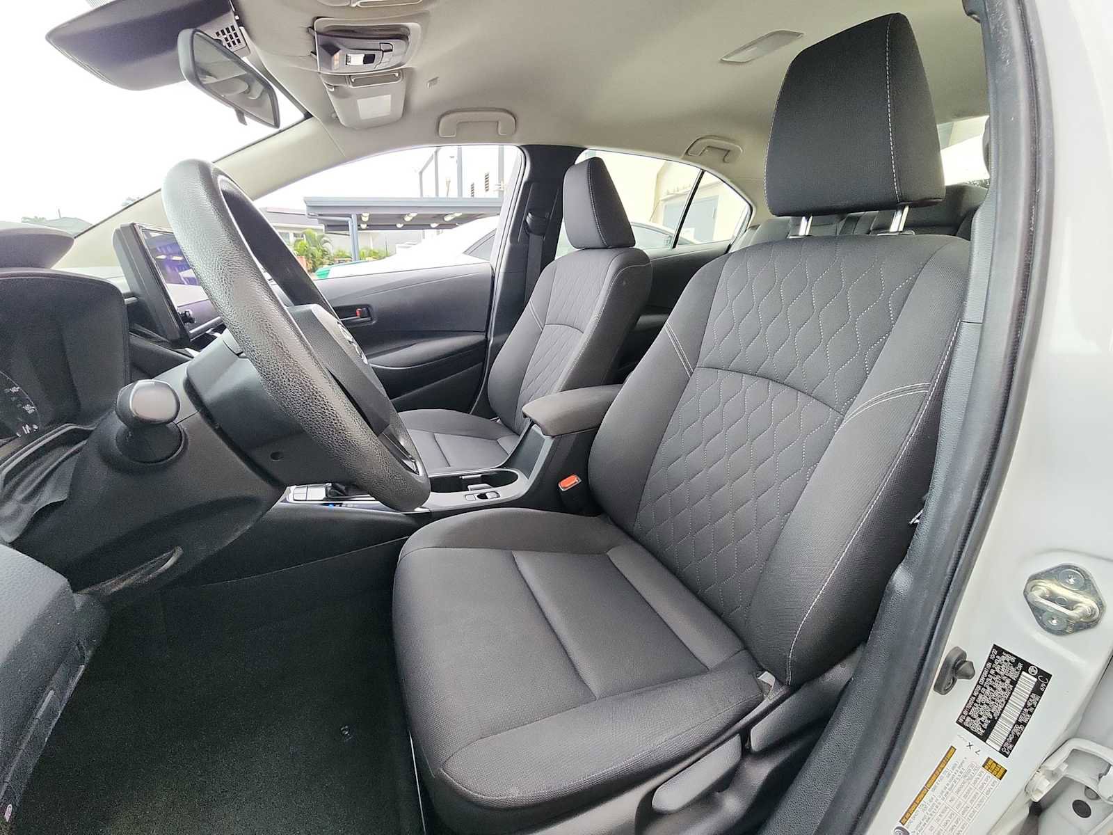 Used 2023 Toyota Corolla LE image 12