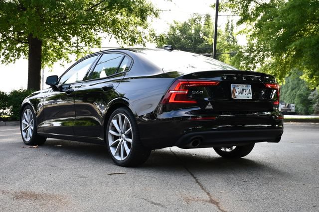 Used 2019 Volvo S60 T5 Momentum w/ Multimedia Package FWD image 5