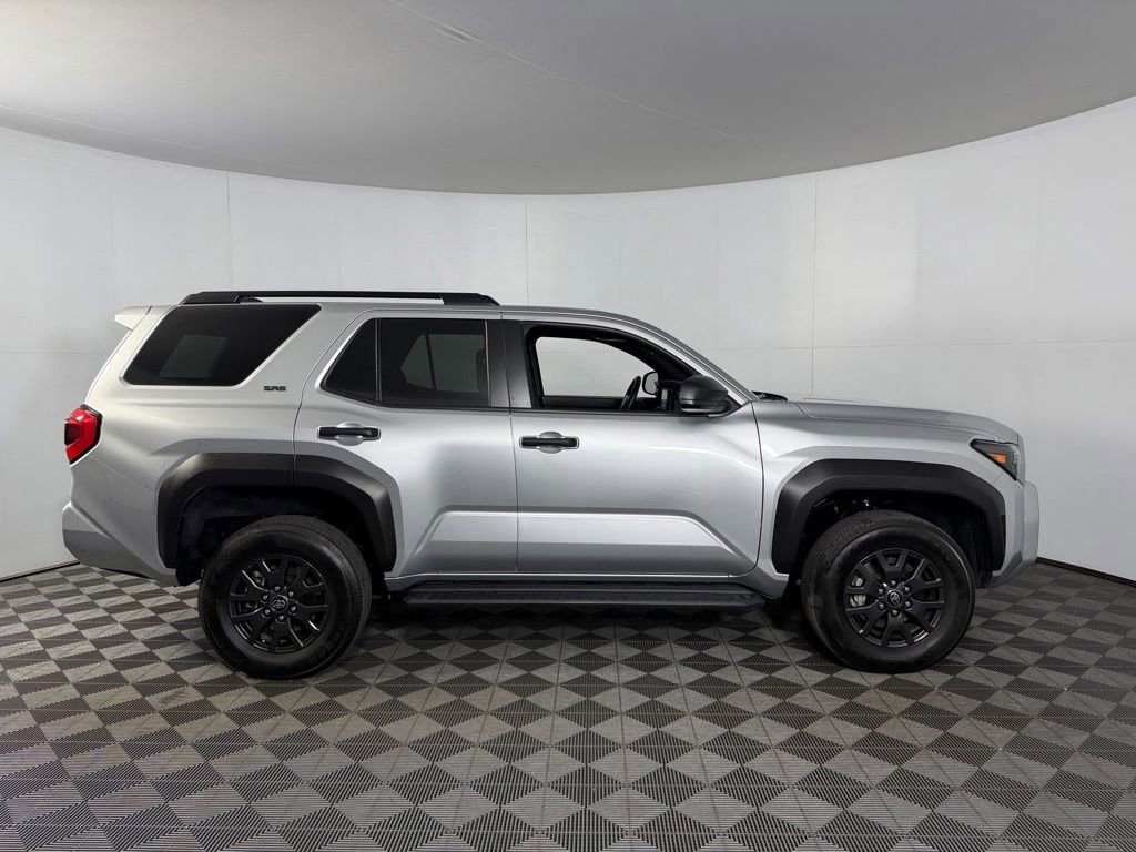 Used 2025 Toyota 4Runner SR5 AWD/4WD image 6