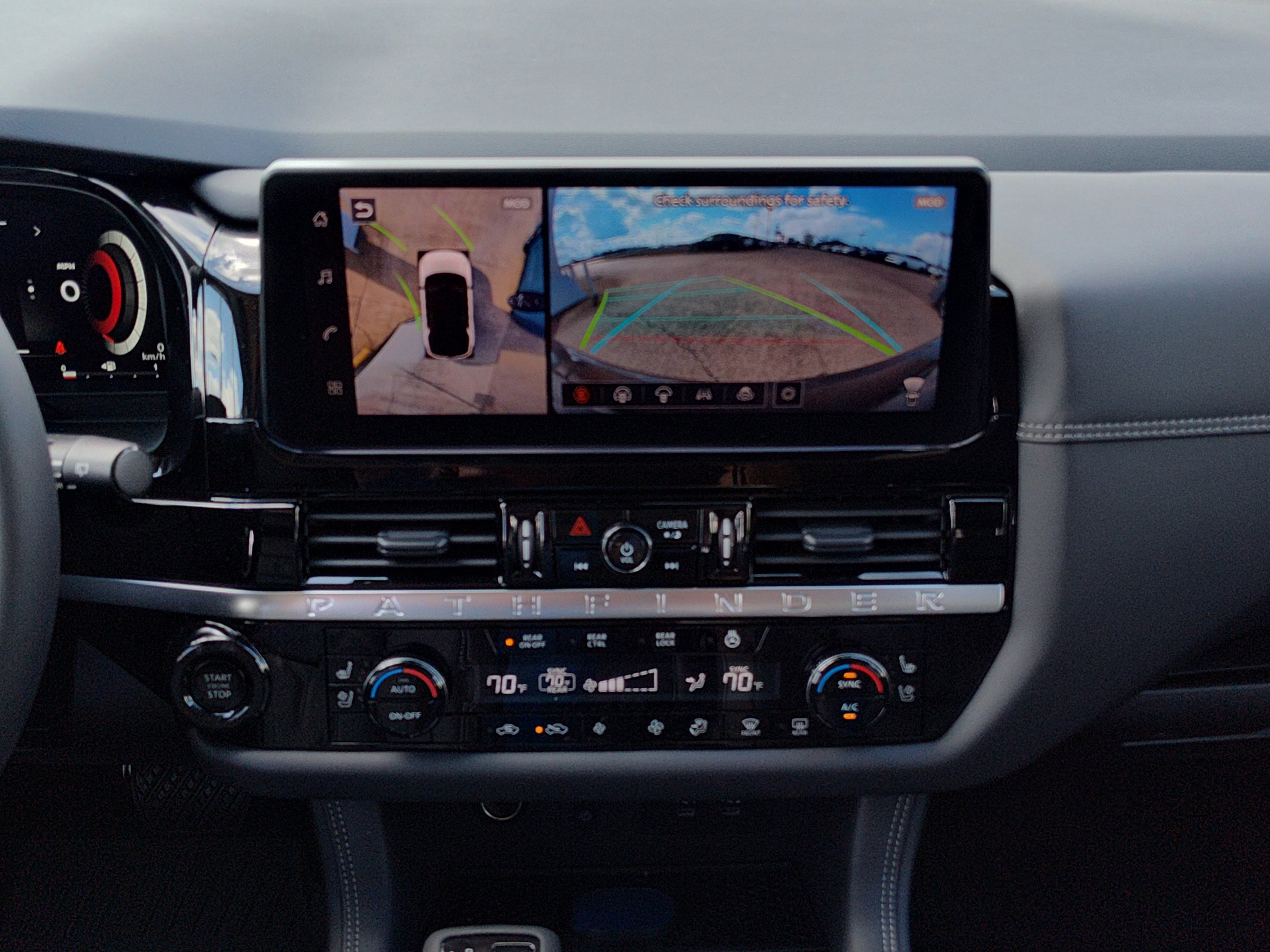 New 2026 Nissan Pathfinder Platinum image 9