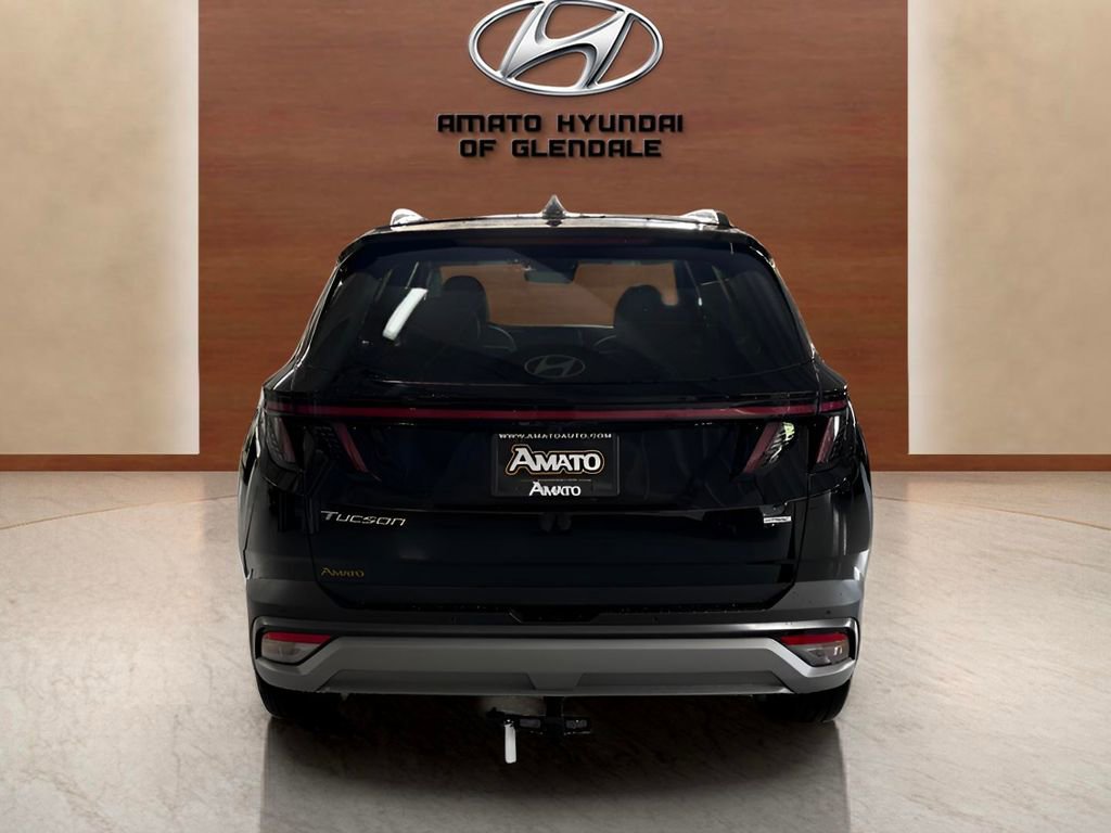 Certified 2025 Hyundai Tucson Limited AWD/4WD image 5
