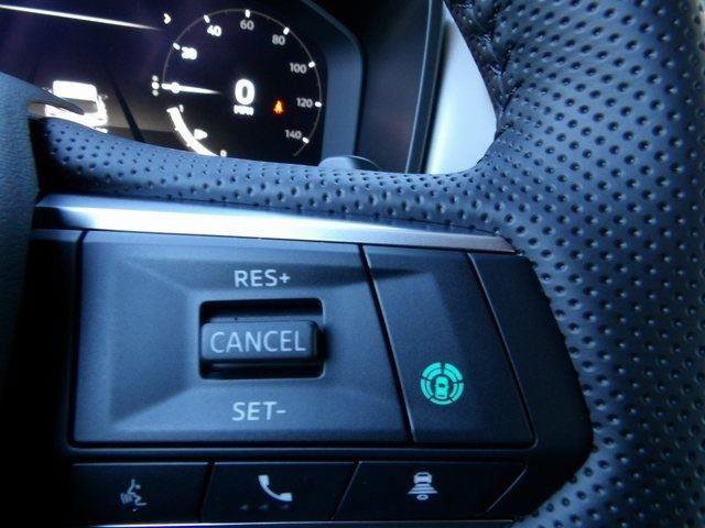 New 2025 Mitsubishi Outlander SE image 33