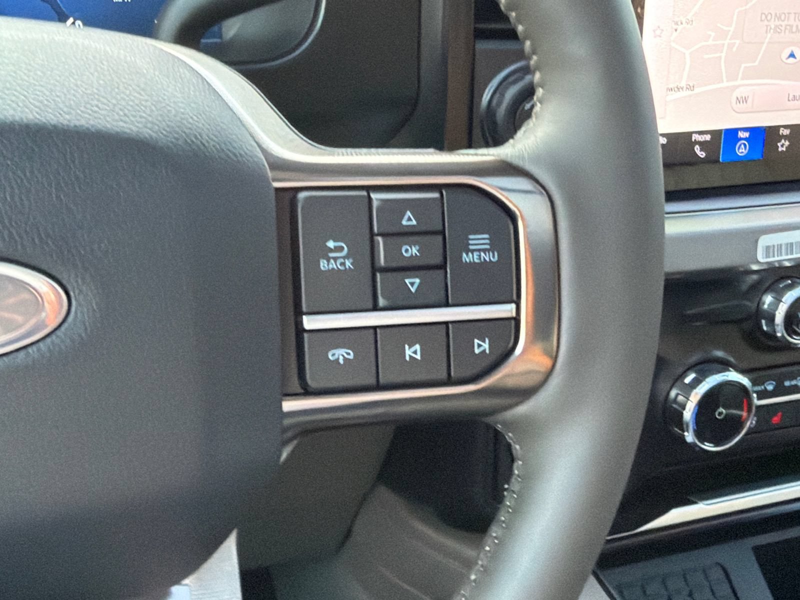 New 2026 Ford F250 Platinum w/ Platinum Plus Package AWD/4WD image 22