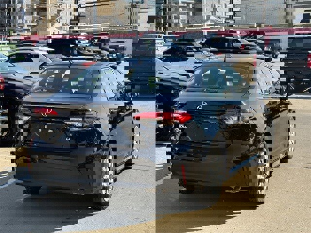 Used 2024 Toyota Corolla LE image 4