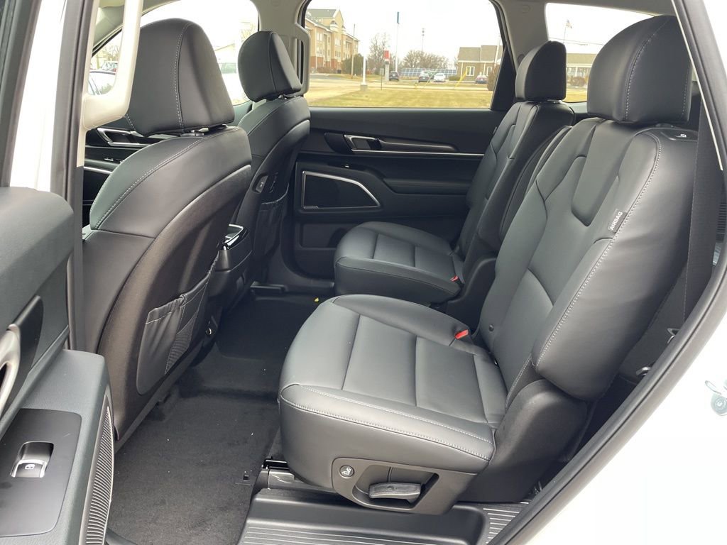 New 2025 Kia Telluride S image 11