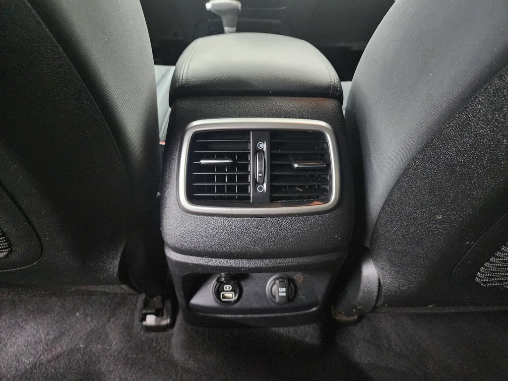 Used 2020 Kia Sorento LX FWD image 24