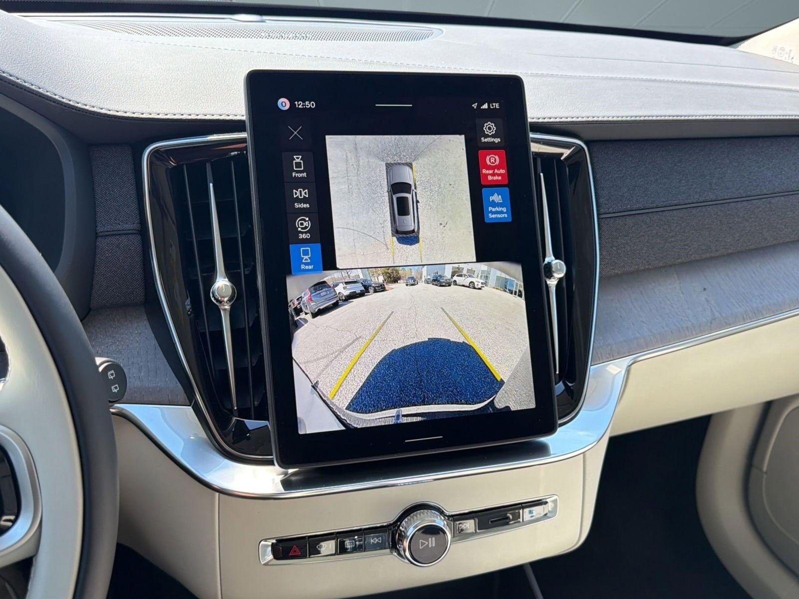 New 2026 Volvo XC90 T8 Ultra w/ Protection Package image 24