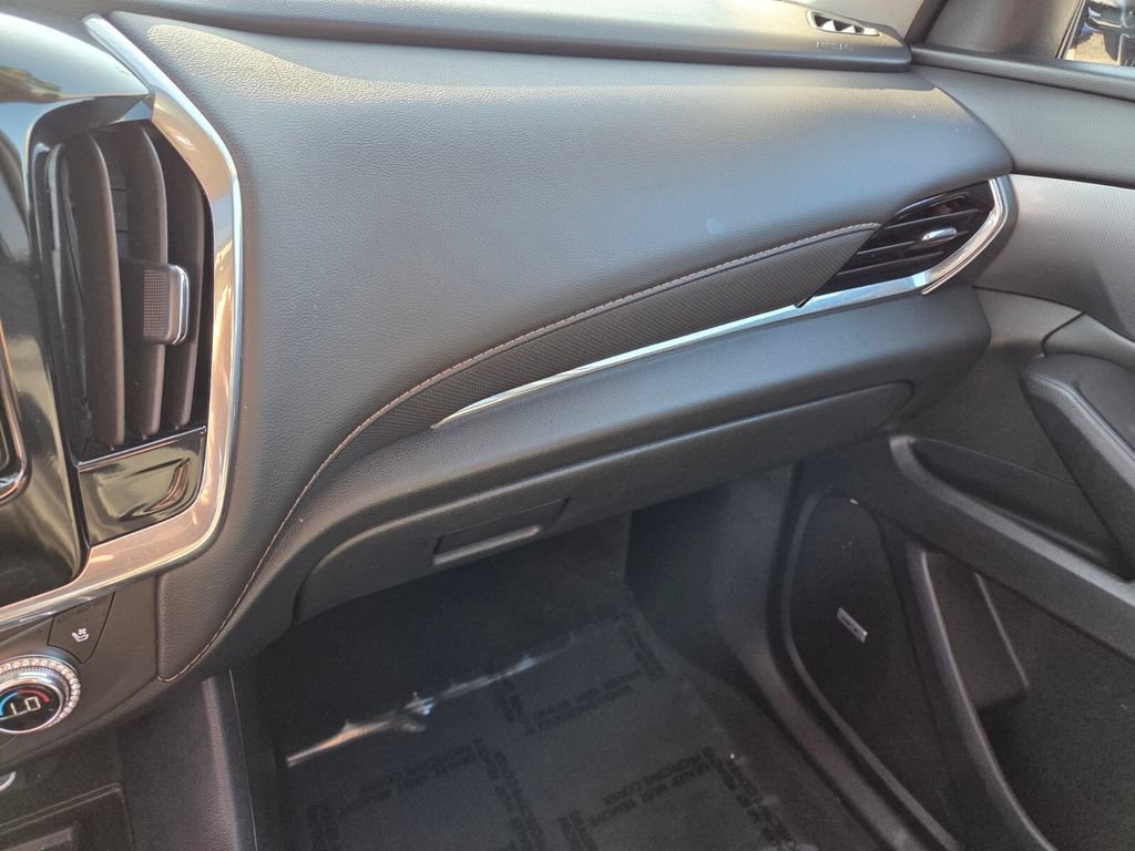 Used 2020 Chevrolet Traverse Premier FWD image 30