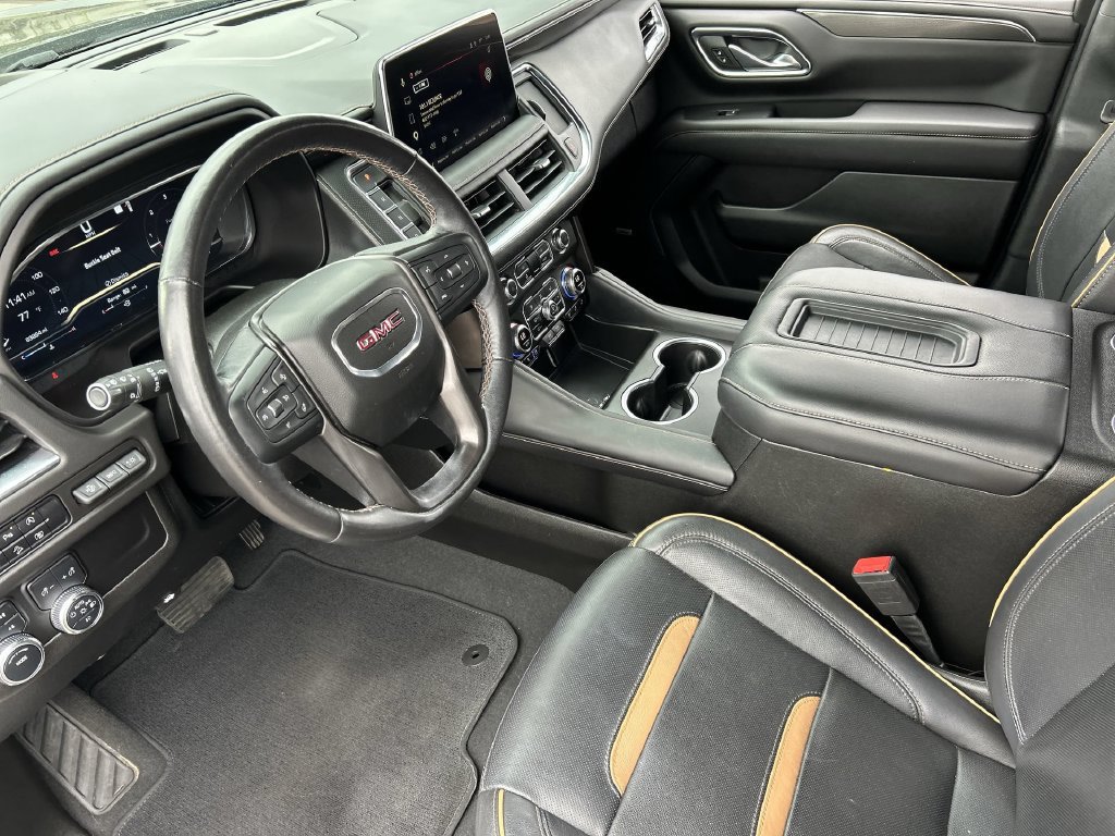 Used 2023 GMC Yukon AT4 w/ Technology Package AWD/4WD image 10