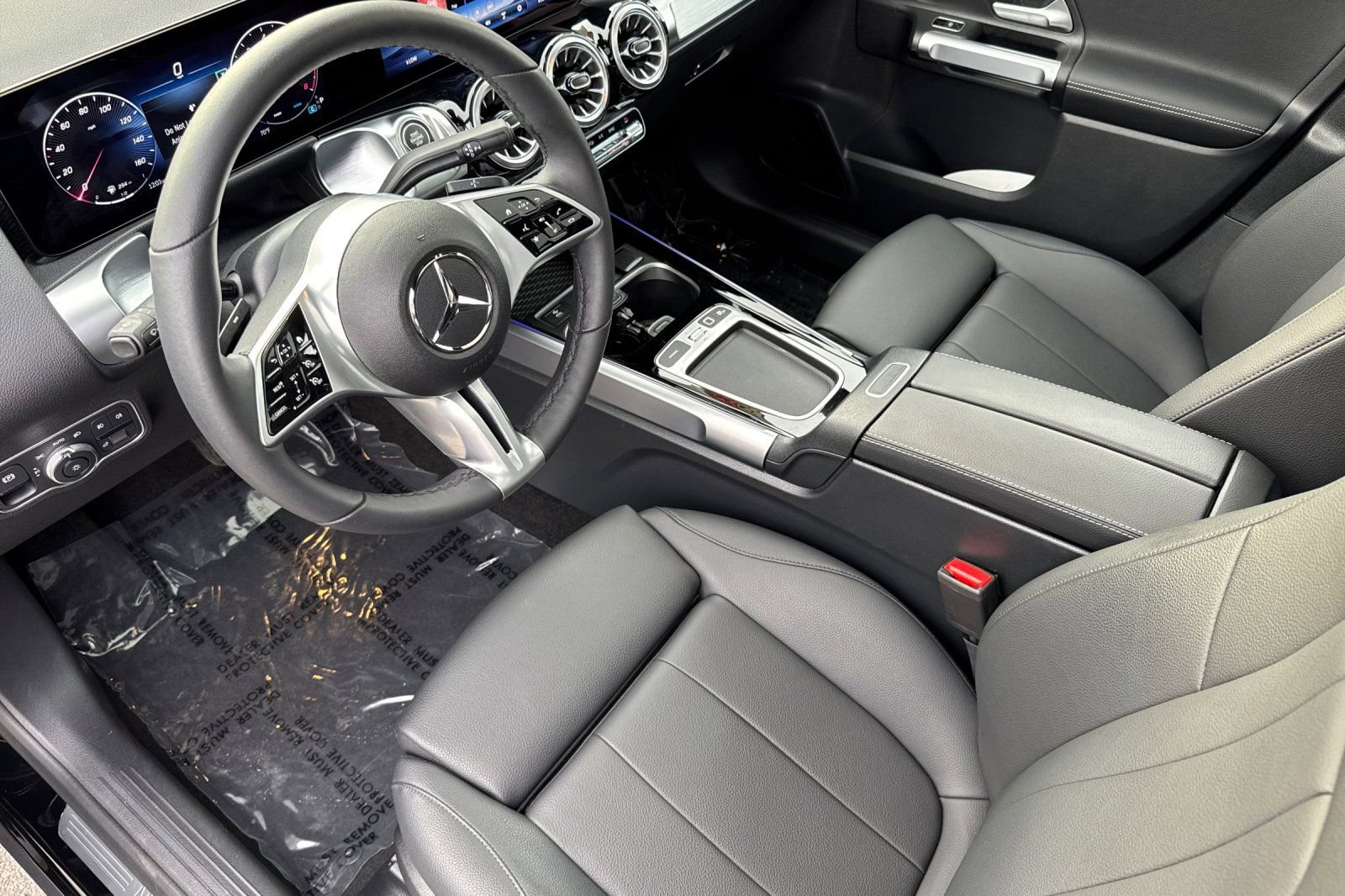 Certified 2026 Mercedes-Benz GLB 250 image 10