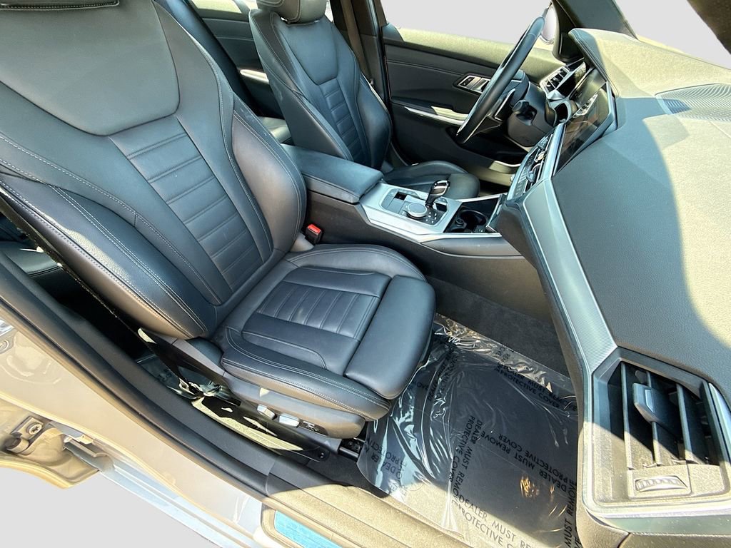 Used 2019 BMW 330i Sedan w/ Premium Package image 14