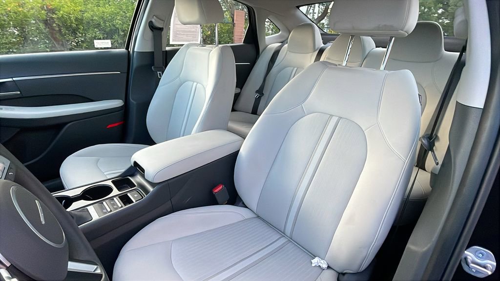 Certified 2025 Hyundai Sonata SE image 15