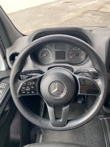 Used 2023 Mercedes-Benz Sprinter 2500 image 23