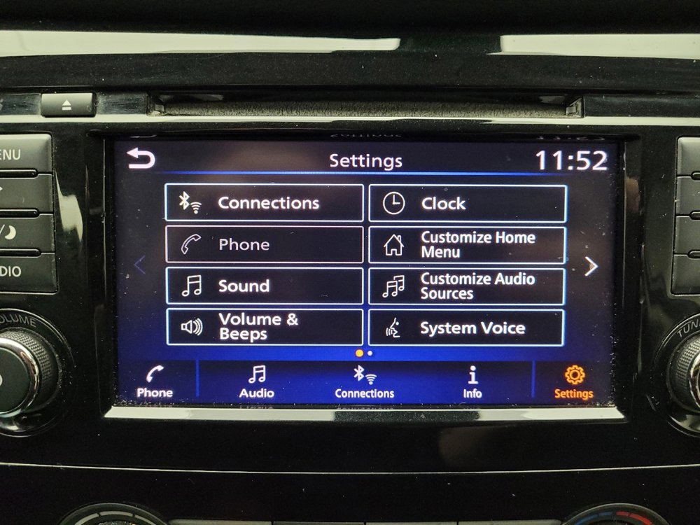 Used 2019 Nissan Rogue S image 25