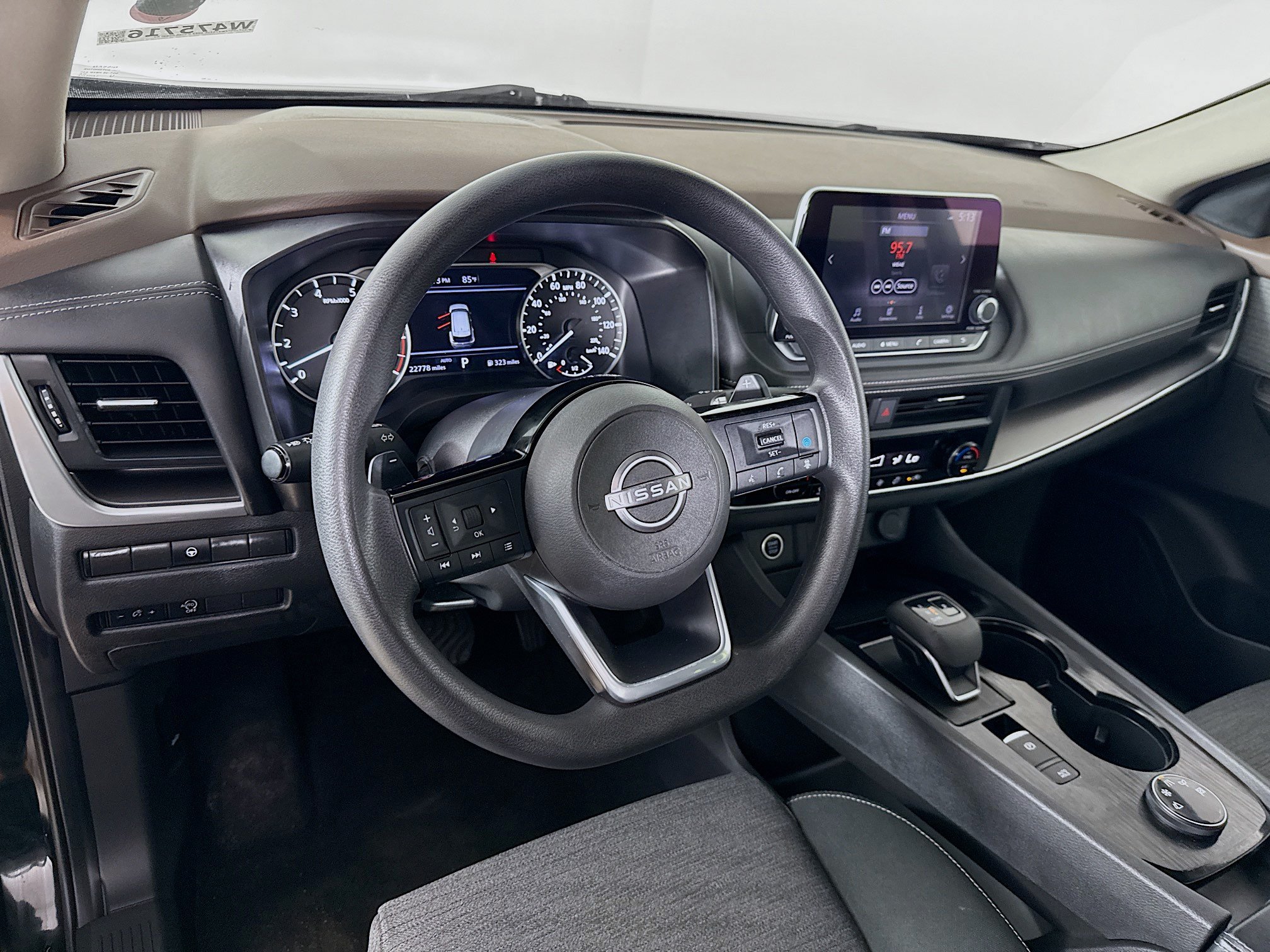 Used 2023 Nissan Rogue SV AWD/4WD image 8