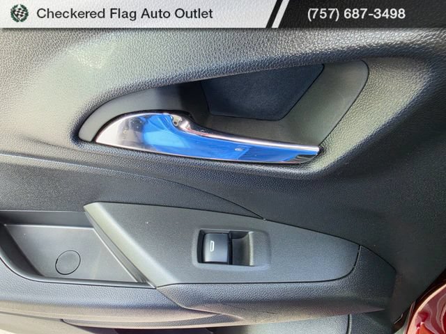 Used 2024 Chevrolet Trax RS w/ Sunroof Package FWD image 41