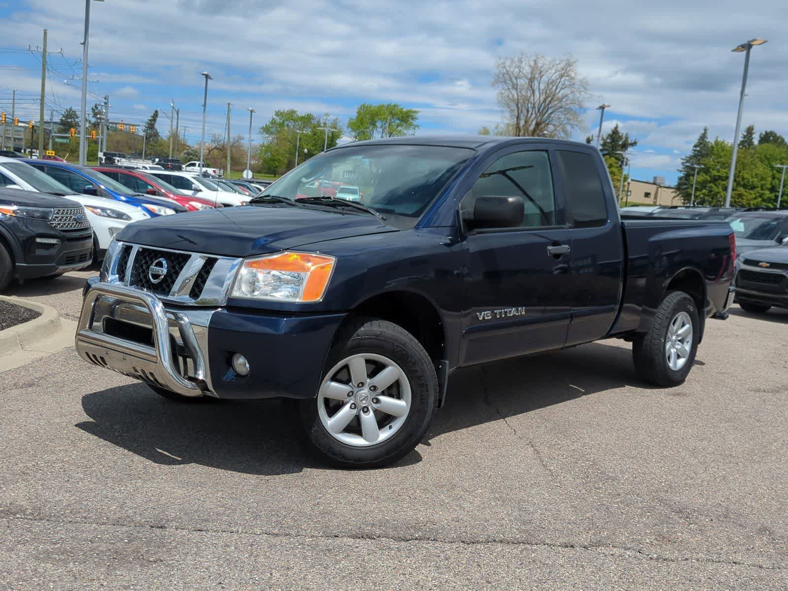 Used 2011 Nissan Titan SV w/ SV Value Truck Pkg AWD/4WD image 1